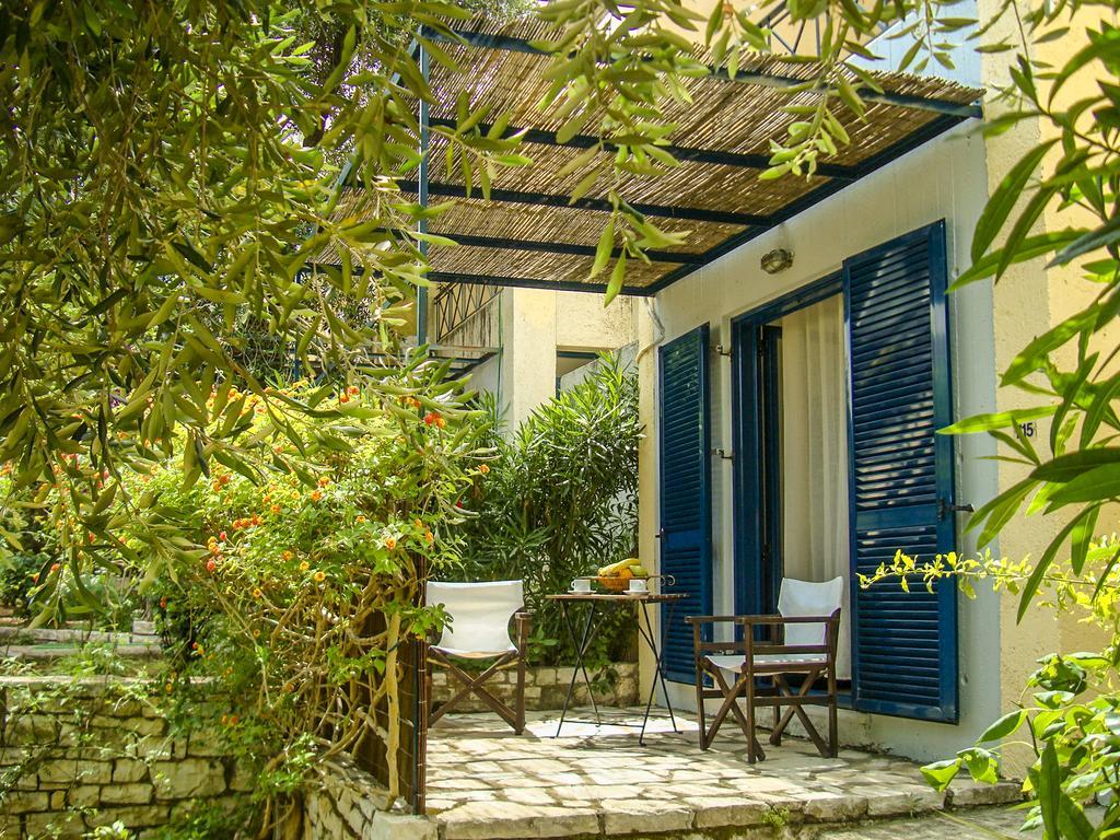 Manto On The Beach Apartments Barbati Exteriér fotografie