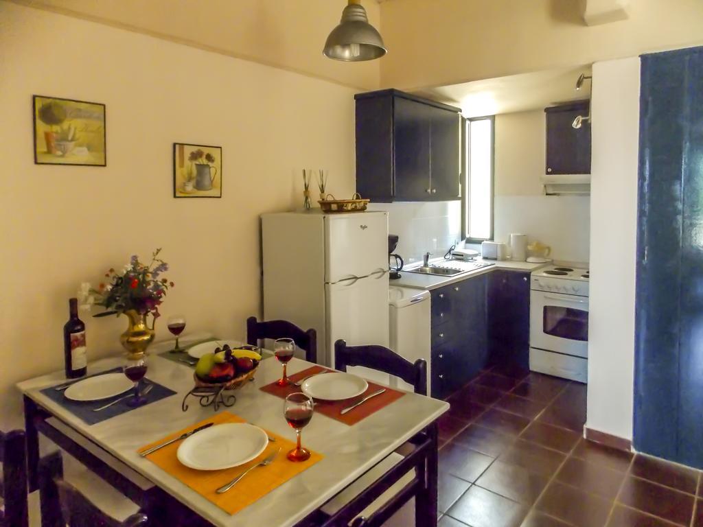 Manto On The Beach Apartments Barbati Exteriér fotografie